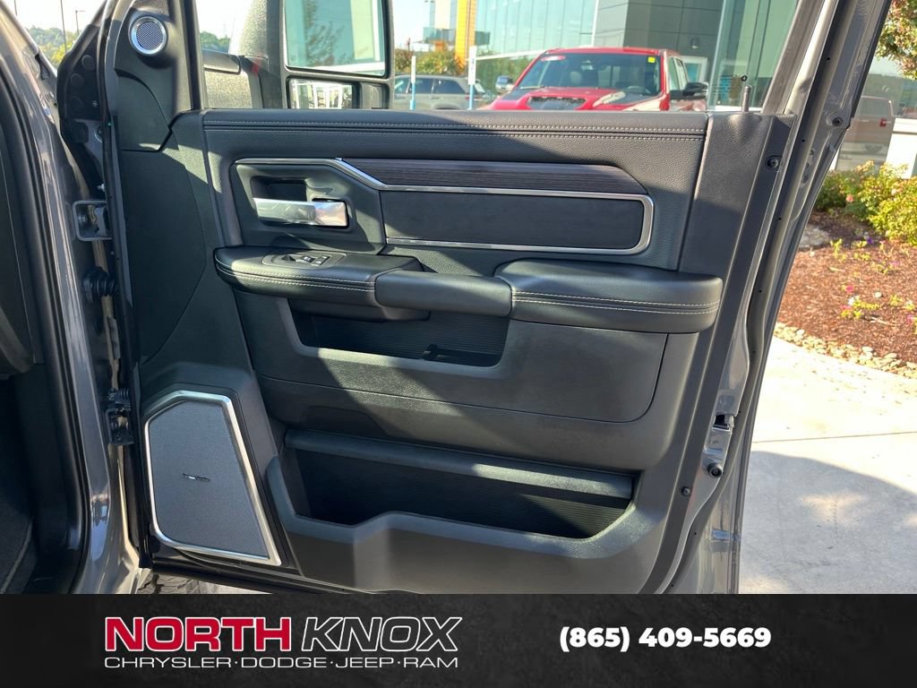 New 2027 RAM 3500 Laramie AWD/4WD image 31