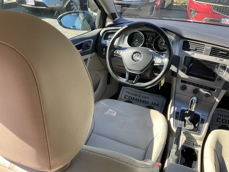 Used 2015 Volkswagen Golf SE FWD image 17
