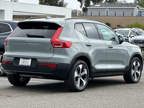 Used 2026 Volvo XC40 B5 Plus AWD/4WD image 4