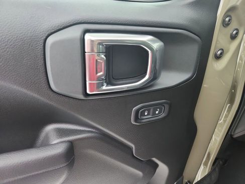 New 2026 Jeep Gladiator Sport image 21