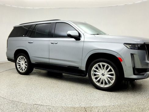 Used 2023 Cadillac Escalade Sport Platinum w/ LPO, ONYX Package AWD/4WD image 3