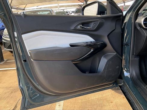 Certified 2025 Chevrolet Trax LT image 20