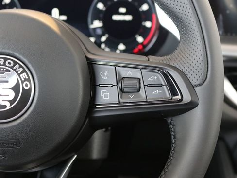New 2025 Alfa Romeo Stelvio Sprint w/ Convenience Package image 47
