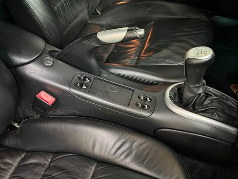 Used 2002 Porsche 911 Cabriolet image 34