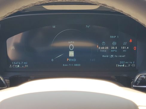 Certified 2024 Lincoln Corsair AWD image 15