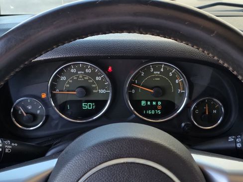 Used 2011 Jeep Wrangler Unlimited 70th Anniversary w/ Connectivity Group AWD/4WD image 12