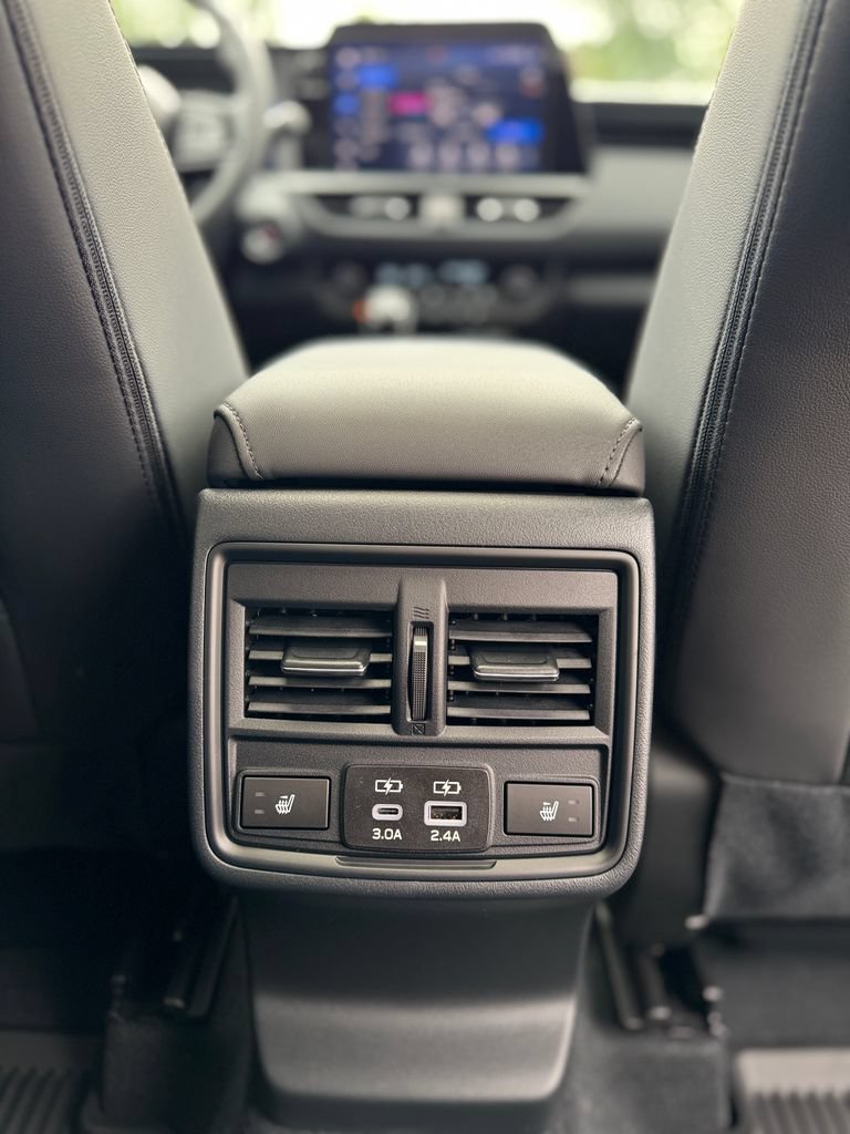 New 2026 Subaru Outback Limited AWD/4WD image 30