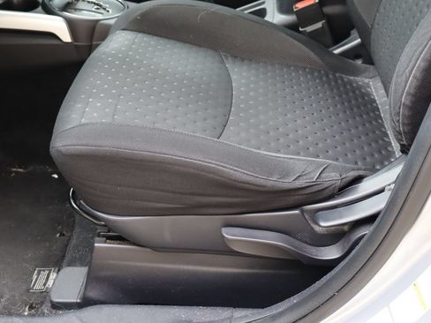 Used 2011 Mitsubishi Outlander Sport SE FWD image 15
