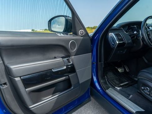 Used 2022 Land Rover Range Rover Sport SVR Carbon Edition image 20