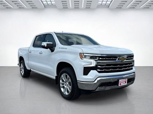 Used 2025 Chevrolet Silverado 1500 LTZ w/ Technology Package image 2