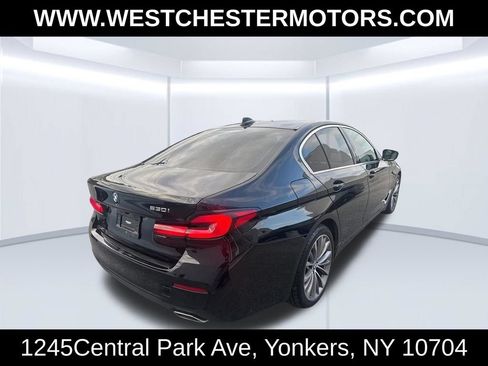 Used 2023 BMW 530i w/ Premium Package RWD image 4