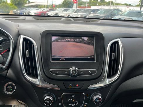 Used 2023 Chevrolet Equinox LT AWD/4WD image 17