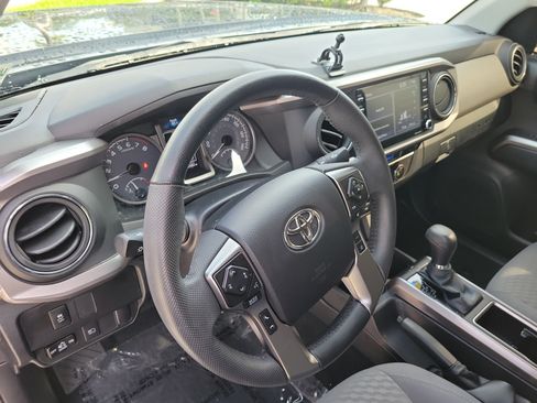 Certified 2023 Toyota Tacoma SR5 w/ Technology Package AWD/4WD image 22