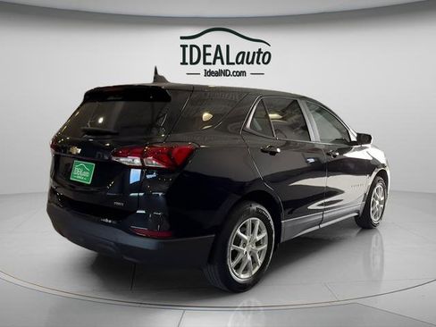 Used 2024 Chevrolet Equinox LS w/ LS Convenience Package AWD/4WD image 9