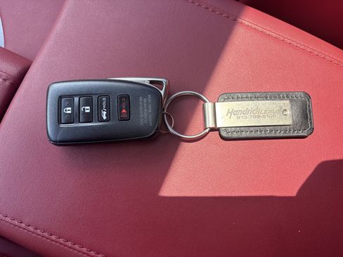 Used 2020 Lexus RX 350 F Sport w/ Accessory Package AWD/4WD image 36