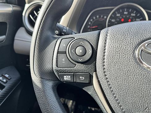 Used 2015 Toyota RAV4 XLE AWD/4WD image 13