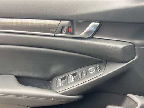 Used 2022 Honda Accord Sport image 18