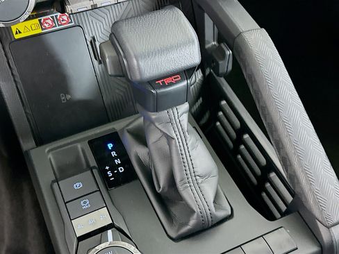 Used 2025 Toyota 4Runner TRD Off-Road image 23