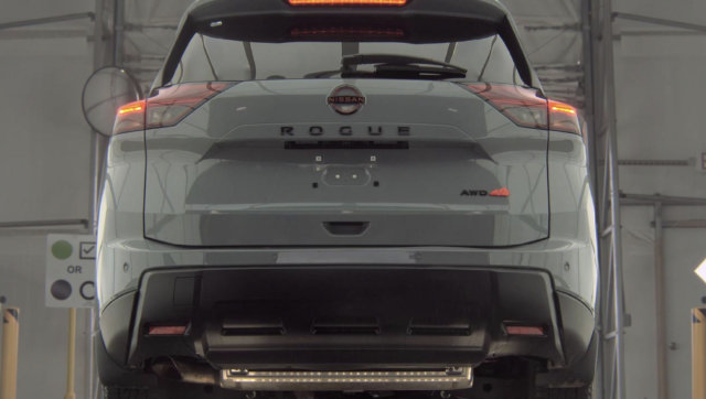 Used 2025 Nissan Rogue SV w/ Rock Creek Premium Package AWD/4WD image 7