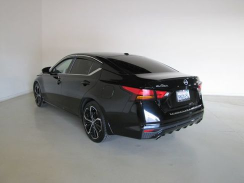 Used 2023 Nissan Altima 2.5 SR FWD image 22