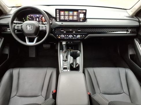 Used 2023 Honda Accord Touring image 10