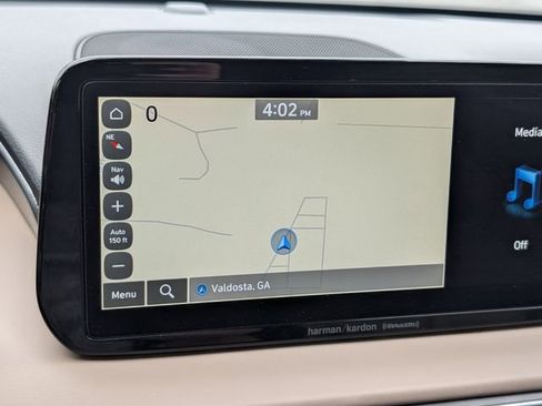 Used 2023 Hyundai Santa Fe Limited AWD/4WD image 19