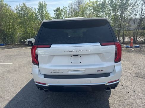 Certified 2025 GMC Yukon Denali w/ Denali Reserve Package image 6