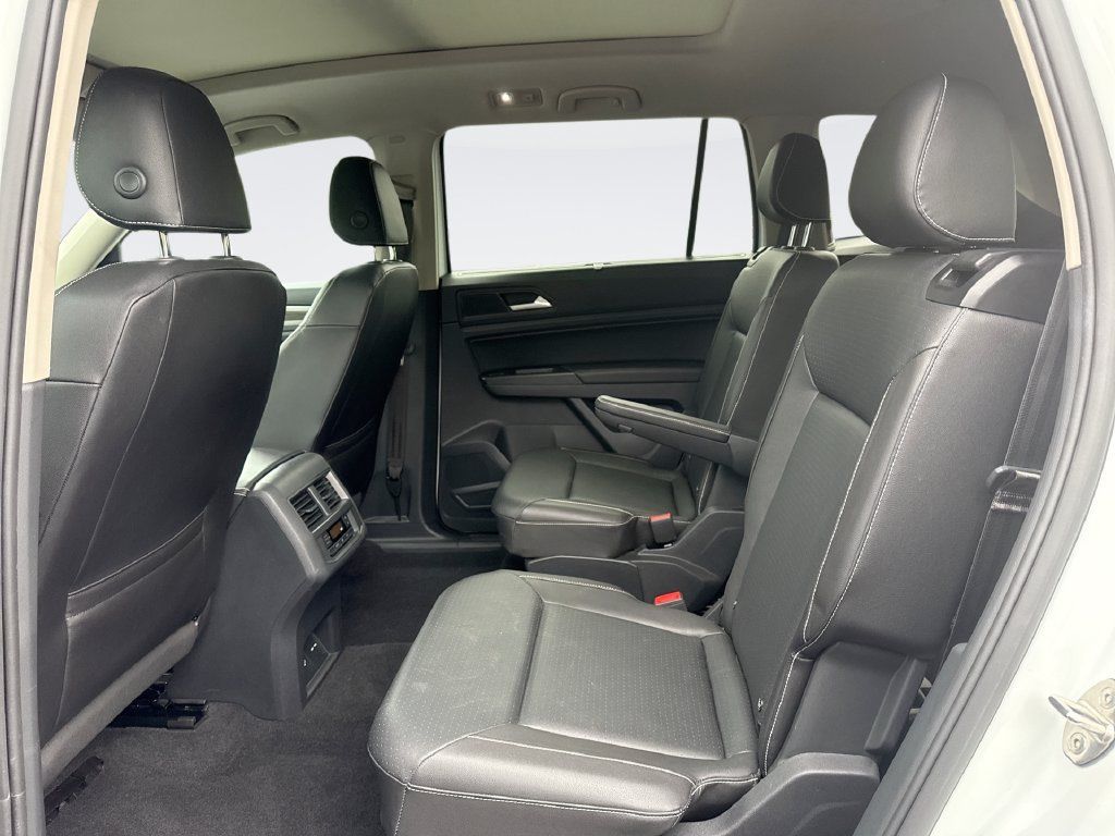 Used 2021 Volkswagen Atlas SEL AWD/4WD image 25
