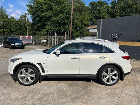 Used 2014 INFINITI QX70 AWD w/ Sport Technology Package image 3