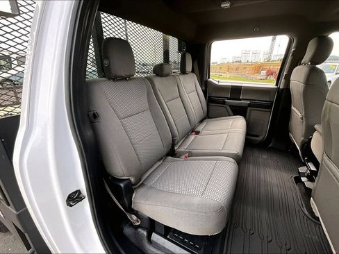 Used 2019 Ford F350 XLT w/ Camper Package AWD/4WD image 28