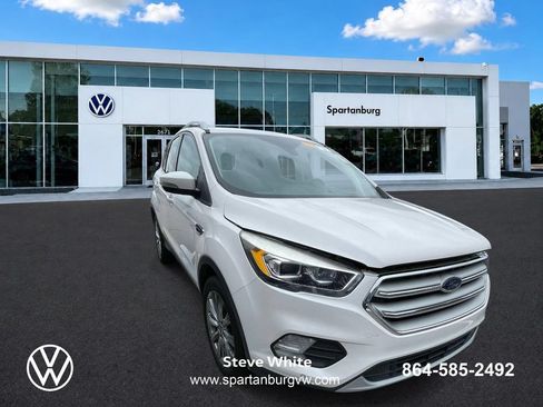Used 2018 Ford Escape Titanium AWD/4WD image 1