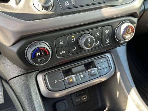 Used 2023 GMC Acadia AT4 w/ Technology Package image 22