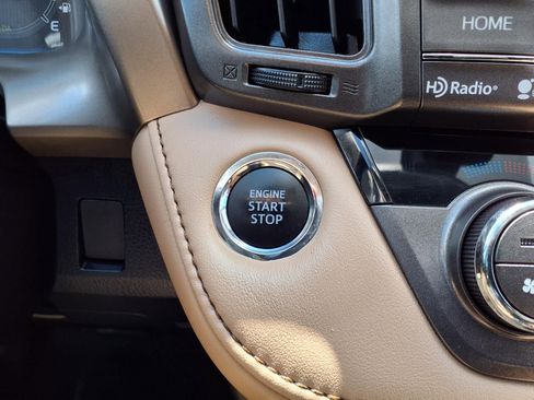 Used 2014 Toyota RAV4 Limited w/ Technology Package image 12