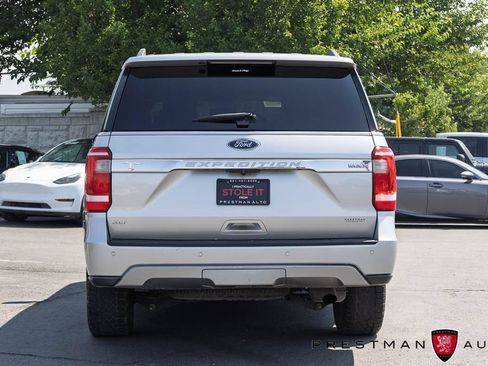 Used 2018 Ford Expedition Max XLT w/ Equipment Group 202A AWD/4WD image 18