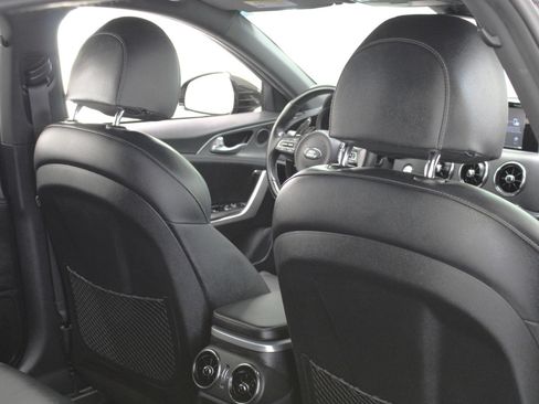 Used 2021 Kia Stinger GT image 39
