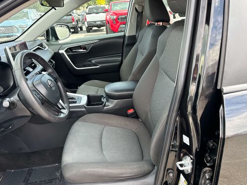 Used 2024 Toyota RAV4 XLE w/ Weather Package AWD/4WD image 10