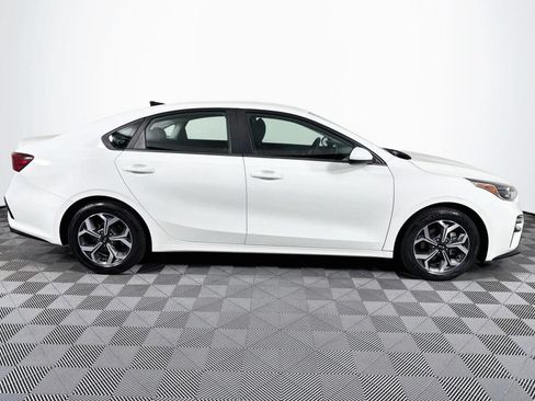 Used 2019 Kia Forte LXS FWD image 26