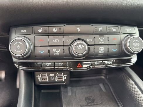 Used 2023 Dodge Durango R/T AWD/4WD image 32