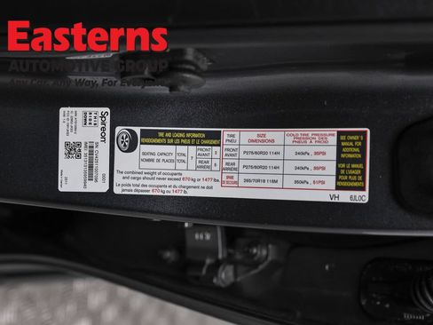 Used 2024 Nissan Armada SL w/ Captain's Chairs Package AWD/4WD image 39