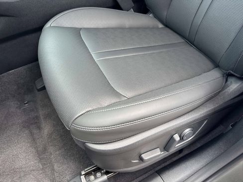 New 2026 Kia Sorento S w/ S Panoramic Sunroof Package image 17