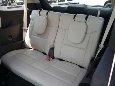 Used 2020 Ford Explorer Platinum w/ Premium Technology Package AWD/4WD image 27