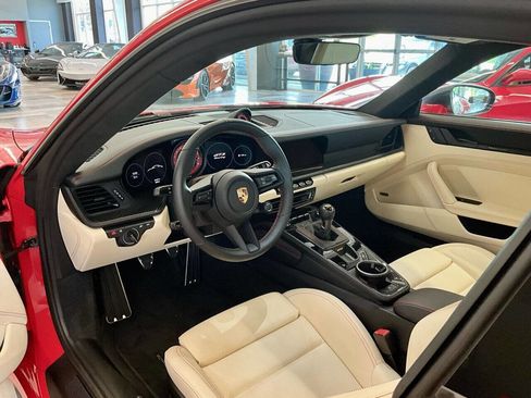 Used 2022 Porsche 911 GT3 image 21