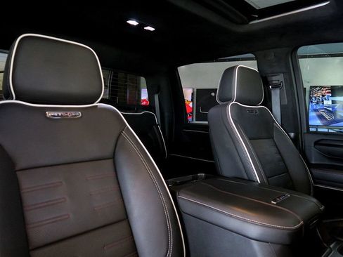 Used 2025 GMC Sierra 2500 AT4X AWD/4WD image 33