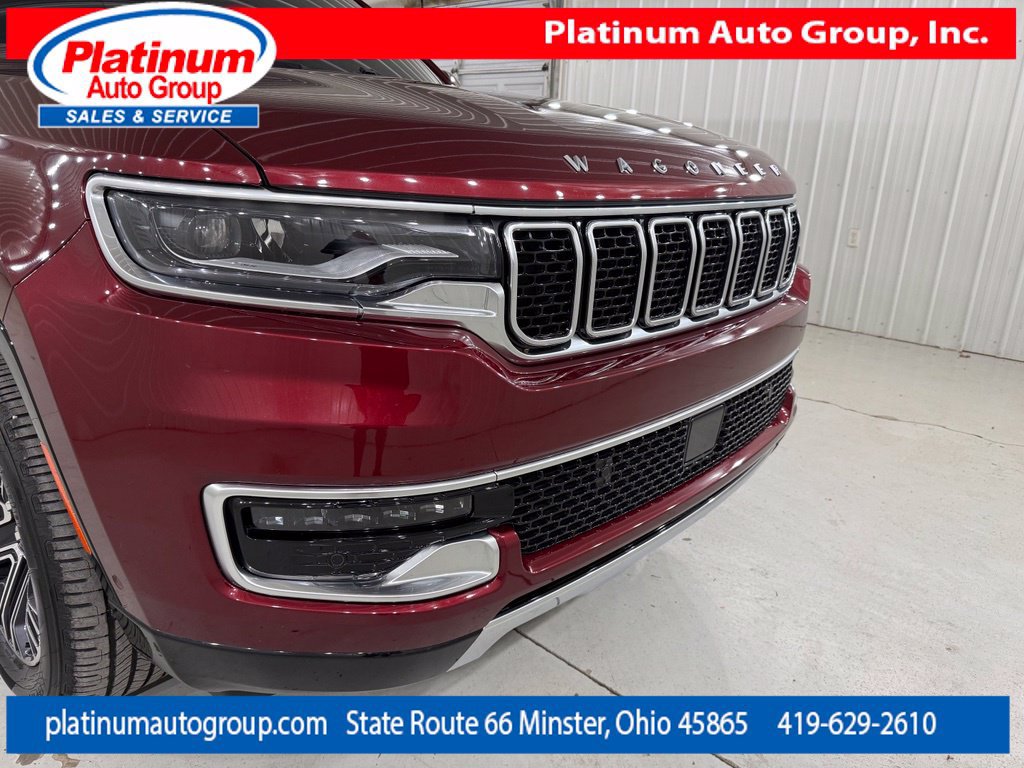 Used 2022 Jeep Wagoneer Series III AWD/4WD image 58