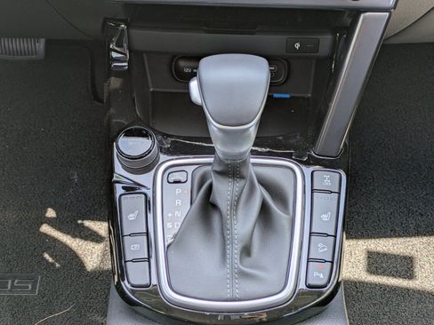 Certified 2026 Kia Seltos SX AWD/4WD image 17