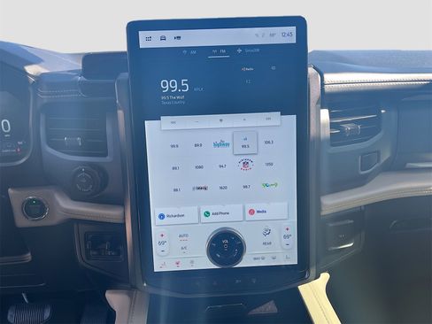 Used 2023 Ford Expedition Platinum image 15