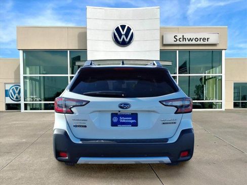 Used 2024 Subaru Outback Touring XT image 3