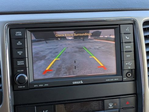 Used 2013 Jeep Grand Cherokee Overland w/ Advance Technology Group image 19