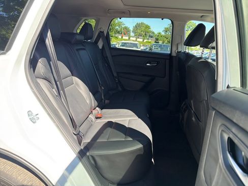 Used 2025 Nissan Rogue SV w/ SV Premium Package FWD image 51
