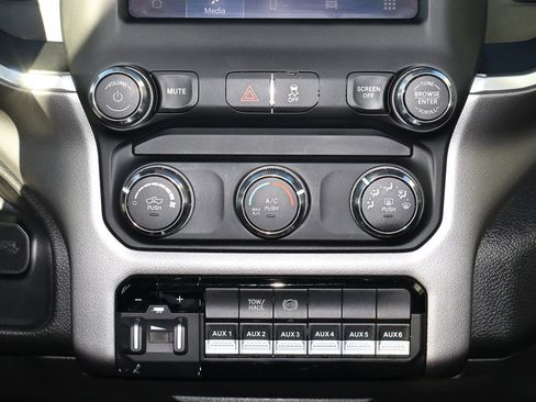 Used 2022 RAM 2500 Big Horn image 11